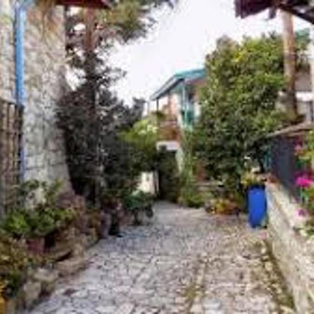 Beautiful 3 Bedr House In Arakapas With Fireplace Eksteriør bilde